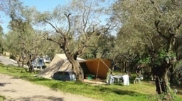 Stellplatz - Stellplatz Restanque - Zelt - Camping Les PHILIPPONS