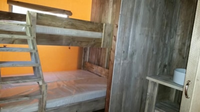 HUTTE - 2 bedrooms + bathroom