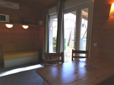 Chalet - 2 bedrooms with air-conditioning