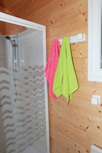Chalet - 2 bedrooms with air-conditioning