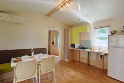 MOBIL-HOME FACILITY AIR CONDITIONED (2 bedrooms) - adapted to the people with reduced mobility