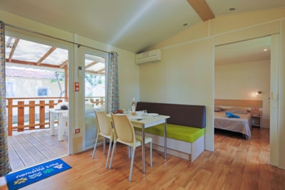 MOBIL-HOME FACILITY AIR CONDITIONED (2 bedrooms) - adapted to the people with reduced mobility