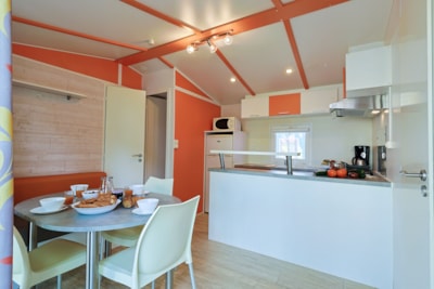 MOBIL-HOME FAMILY KIDS AIR CONDITIONED : 2 bedrooms (with children under 5y and 12 y max)