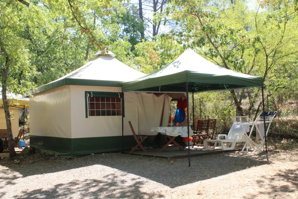Location - Tente Équipée 20M² - Camping Le Parc