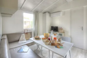 Mietunterkunft - Mobilheim 2 Zimmer - Camping Marvilla Parks - La Plage d'Argens