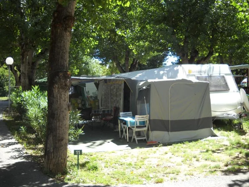 Emplacement + Véhicule