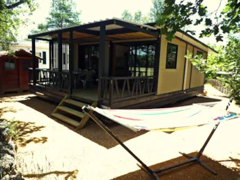 Mietunterkunft - Ottawa Hütte 3 Schlafzimmer.  Freundlich Und Geräumig! - Camping L'Avelanède