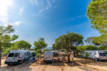 Stellplatz - Standard-Stellplatz Mit Meerblick - Camping LA TOUR FONDUE