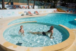 Camping Les Playes - image n°10 - Roulottes