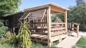 Mietunterkunft - Mobilheim 'Rocher' ​​​​4 Personen - Verfügbar Ab 17:00 Uhr - Camping Le Domaine des Floralies