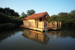 Huuraccommodatie(s) - Blokhut Guppy (2 Volwassenen + 3 Kinderen) -  40 M² / 1 (Slaap)Kamer - Camping Sandaya Village Flottant de Pressac