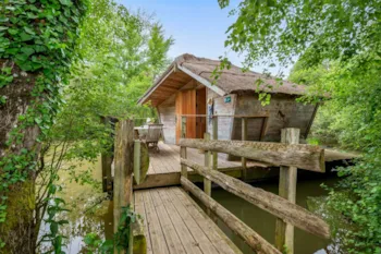 Mietunterkunft - Schwimmende Hütte Lifou 1 Zimmer - Camping Sandaya Village Flottant de Pressac