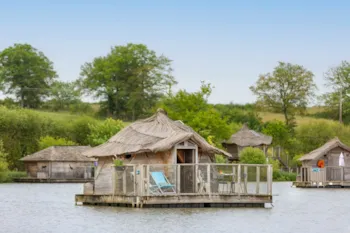 Mietunterkunft - Schwimmende Hütte Volta 1 Zimmer - Camping Sandaya Village Flottant de Pressac
