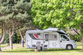 Stellplatz - Kampeerplaats **** - Camping Sandaya Les Tropiques