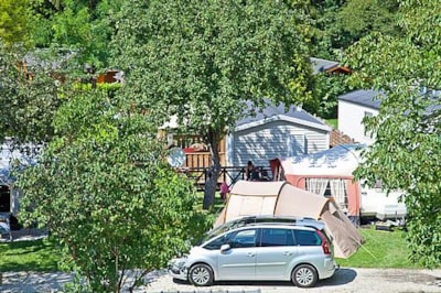 Comfort Package (Pitch for car + tent / caravan or motorhome with electricity y 8A)