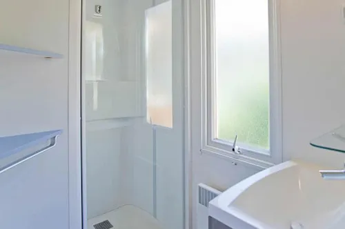 Huuraccommodatie(s) - Stacaravan Riviera Voorzien Van Airconditioning - image n°7 - Camping des Neiges