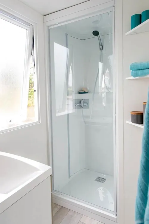 Huuraccommodatie(s) - Stacaravan Loggia Air Conditioner - image n°4 - Camping des Neiges