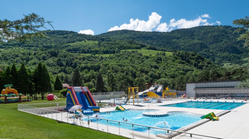 Camping des Neiges - Camping - Grand-Aigueblanche