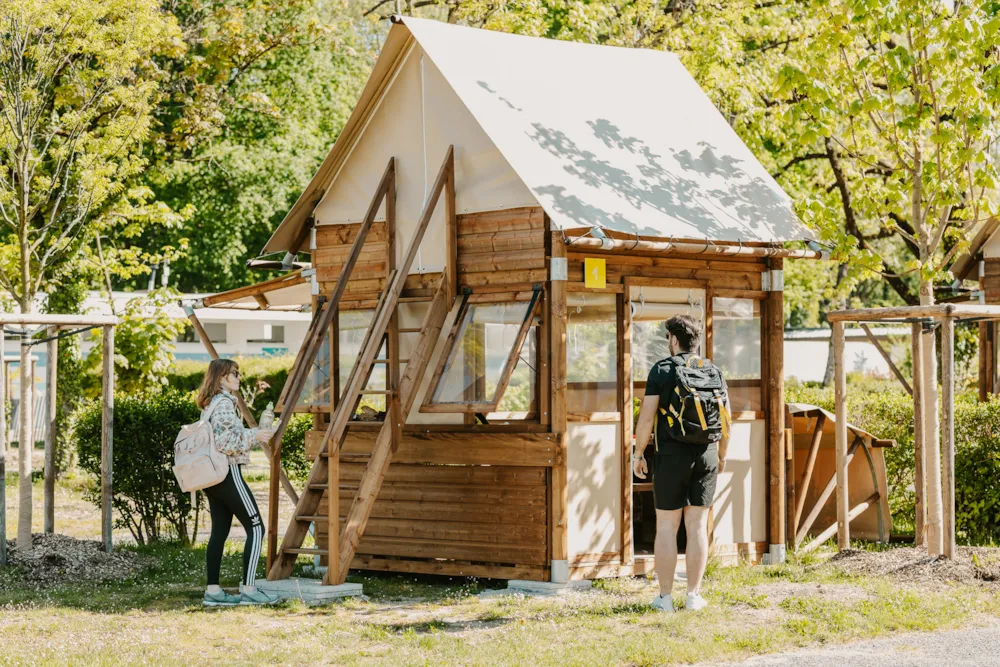 Accommodation - Tente Bivouac - Camping du Sierroz