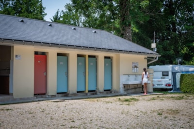 Camping package (pitch, 2 people, 1 vehicle)