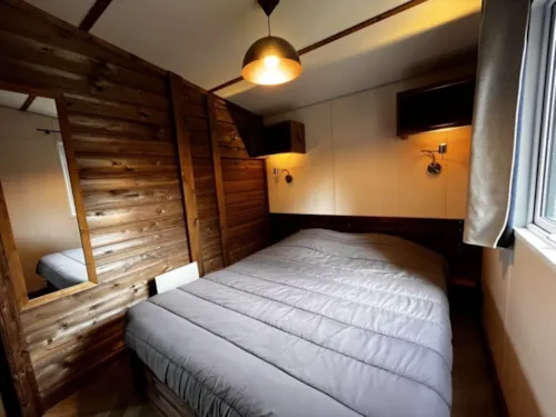 Accommodation - Mobile-Home Thalia Top Tv - 34M² - 3 Bedrooms - - image n°3 - Clico Chic - Alpes Lodges