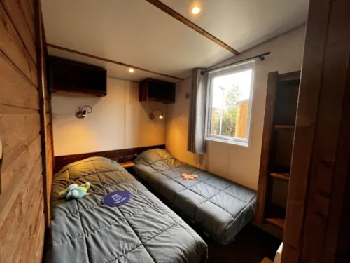 Accommodation - Mobile-Home Thalia Top Tv - 34M² - 3 Bedrooms - - image n°4 - Clico Chic - Alpes Lodges