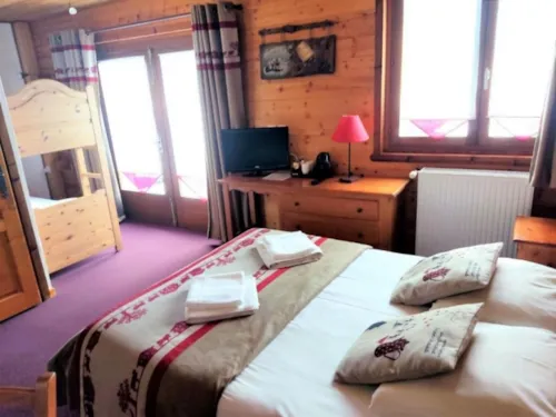 Zimmer - Familienzimmer Life - 22M² - Barrierefrei - - image n°4 - Clico Chic - Alpes Lodges