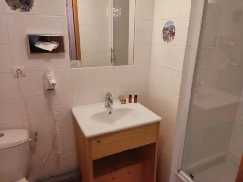 Chambre - Chambre Familiale - 20M² - - image n°4 - Clico Chic - Alpes Lodges