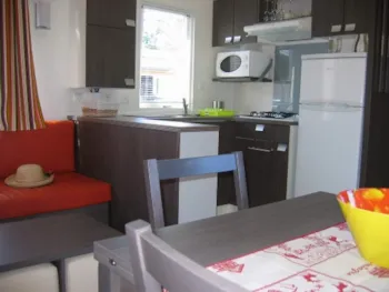 Mietunterkunft - Chalet Mobile Home O Tiny Les Myrtilles - Camping du Col