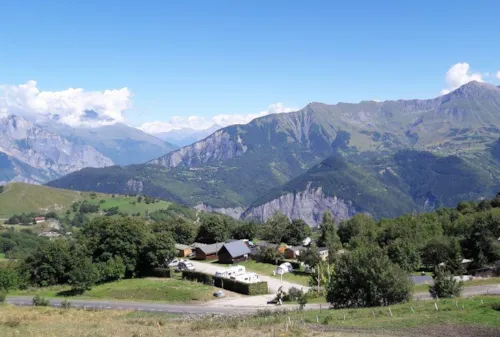 Emplacement - Emplacement Tente/Caravane/Camping-Car Avec Électricité 10A - image n°5 - Camping du Col