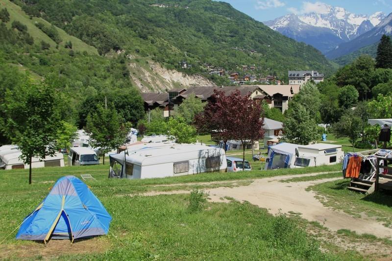 Kampeerplaats - Standplaats + 1 Voertuig + Tent Of Caravan Of Kampeerauto - Camping LA PIAT