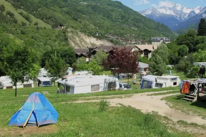 Piazzola + Auto + Tenda O Roulotte O Camper