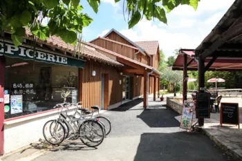 Camping Les Deux Vallées - Ucamping