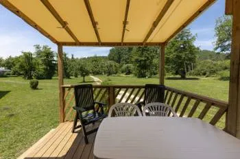 Mietunterkunft - Mobilheim 3 Schlafzimmer Große Überdachte Terrasse - Camping Les Deux Vallées