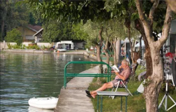 Stellplatz - Stellplatz Lago (Seeblick) - Camping Covelo
