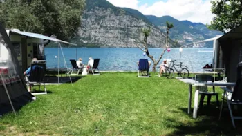Stellplatz - Place On The 2Line - Camping Covelo