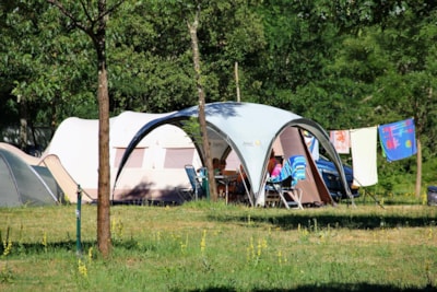 Pitch + car + tent or caravan — 3