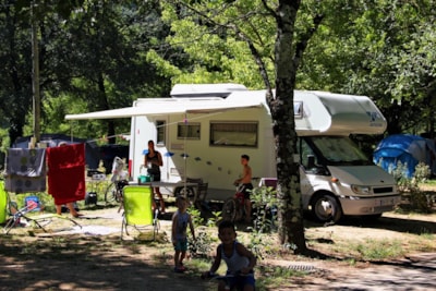 Pitch + car + tent or caravan — 6