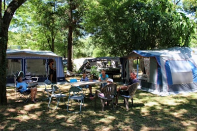 Pitch + car + tent or caravan — 8