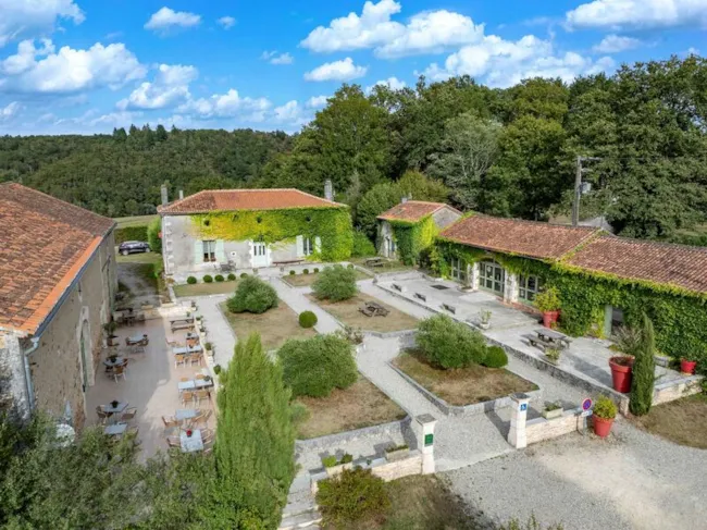 Camping Les Gorges du Chambon - image n°4 - Camping Direct