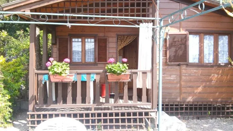 Bungalow Avec Douche À La Semaine