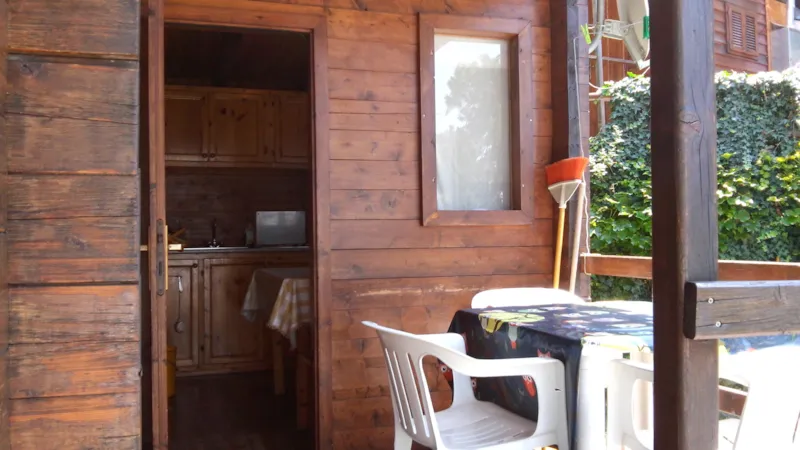 Bungalow Avec Douche À La Semaine