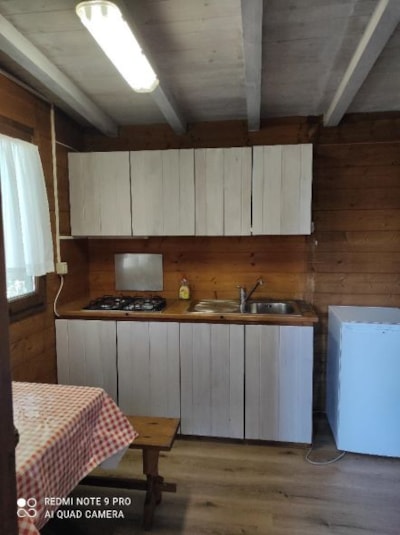 Bungalow with shower — 4