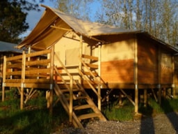 Accommodation - Strawtent On Stilts - Camping De Vieille Eglise