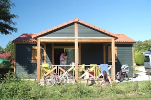 Locatif - CHALET 35 M² 3 chambres +  terrasse couverte - Camping du Chatelet