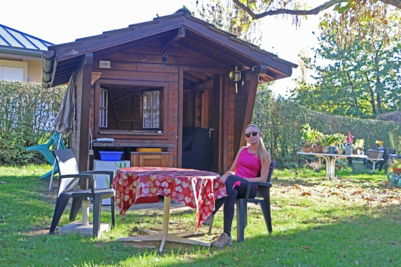 HÜTTE 7M²  ohne Sanitäranlagen