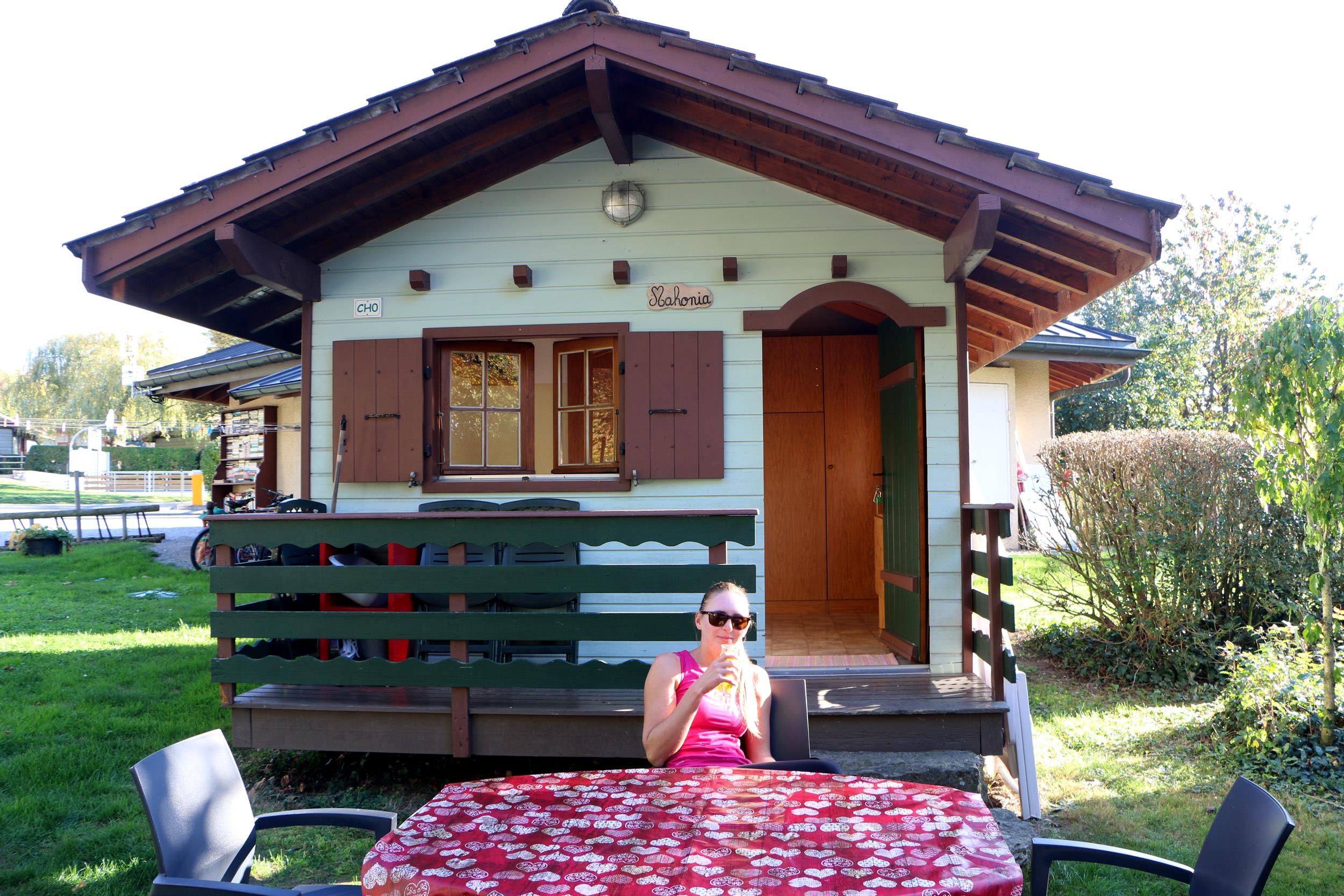 Accommodation - Chalet 12 M² Without Private Facilities - Camping du Chatelet
