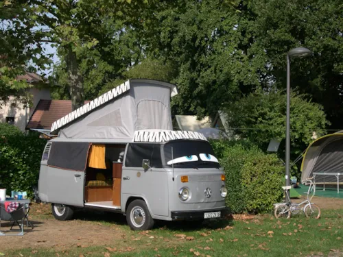 Kampeerplaats(en) - Kampeerplaats 95M² - image n°3 - Camping du Chatelet