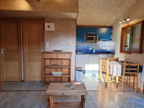 Accommodation - Chalet32 M² Vip , 2 Bedrooms + Covered Terrace - image n°3 - Camping du Chatelet