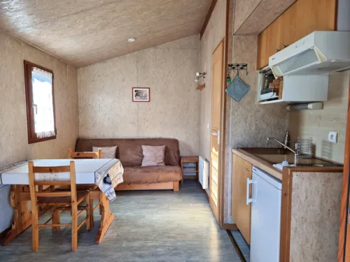 Huuraccommodatie(s) - Chalet 21 M²  1 Slaapkamer  + Overdekt Terras - image n°3 - Camping du Chatelet